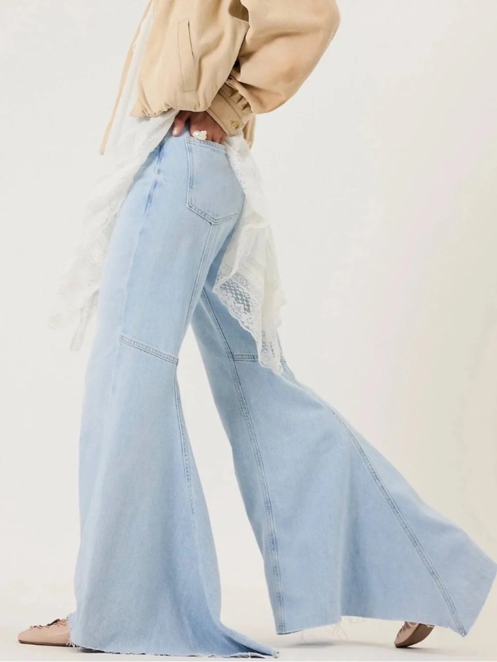 NWT FREE PEOPLE LIVE WIRE FLARE JEANS, 26 S